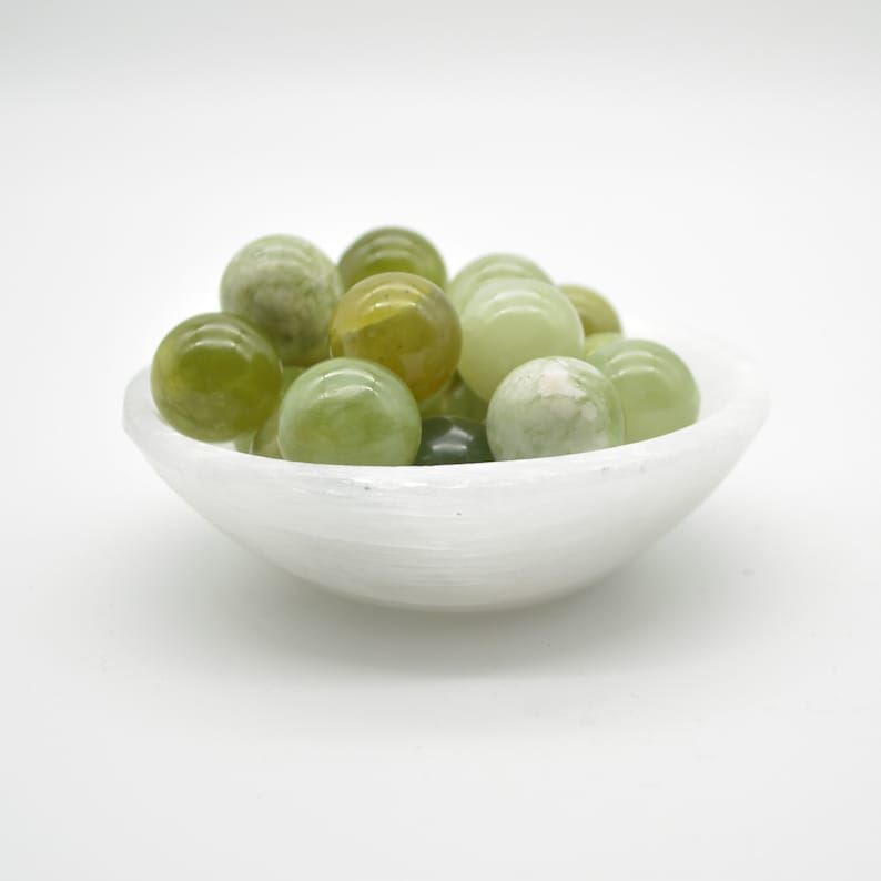 New Jade Sphere Ball - 2cm - 1 or 4 Count - Image 3