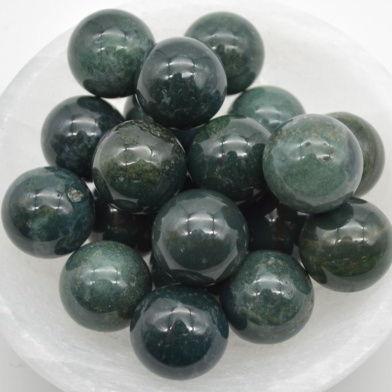 Moss Agate Sphere Ball - 2cm - 1 or 4 Count