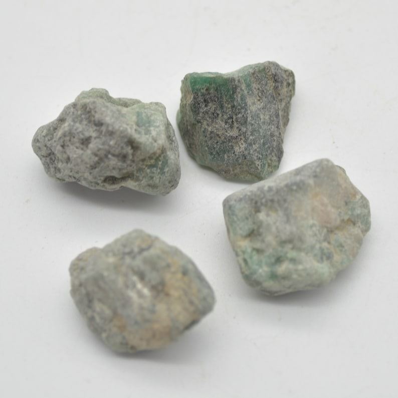 Raw Emerald Specimen Rocks - 4 Count - lot 03 - Image 2
