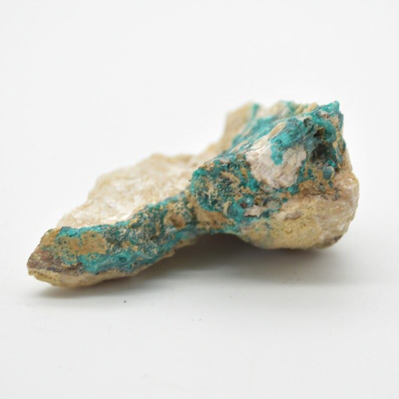 Raw Dioptase Specimen Rock - 88 grams - Image 3