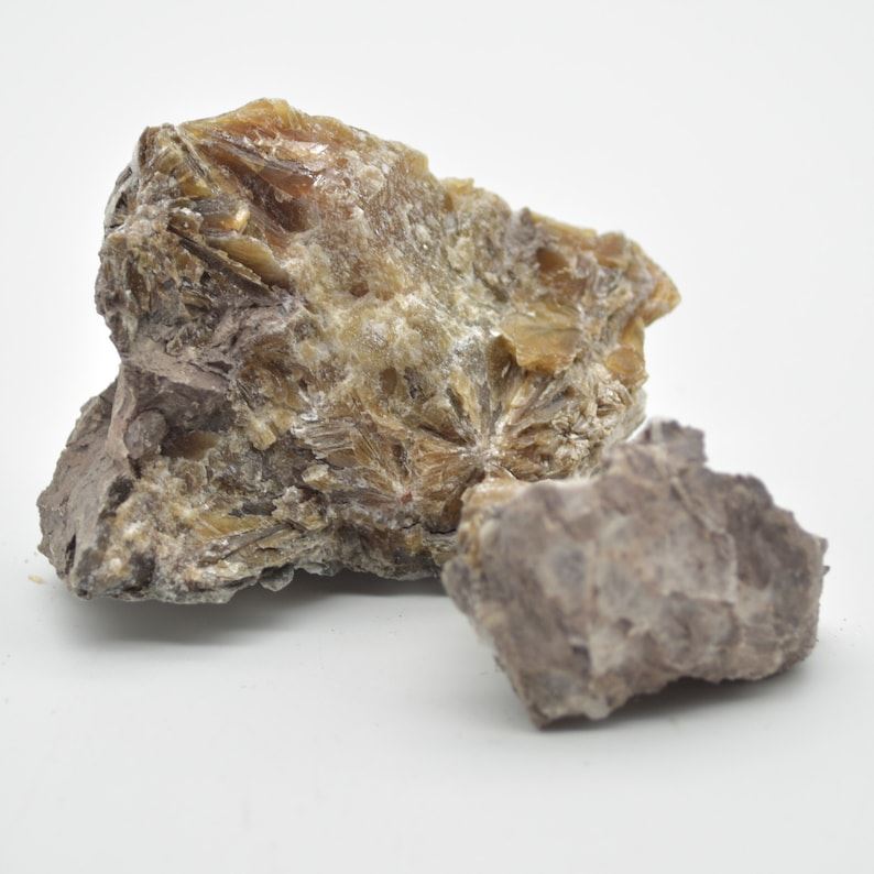 Raw Daisy Bed Gypsum Specimen Rock - 85 grams - Image 2