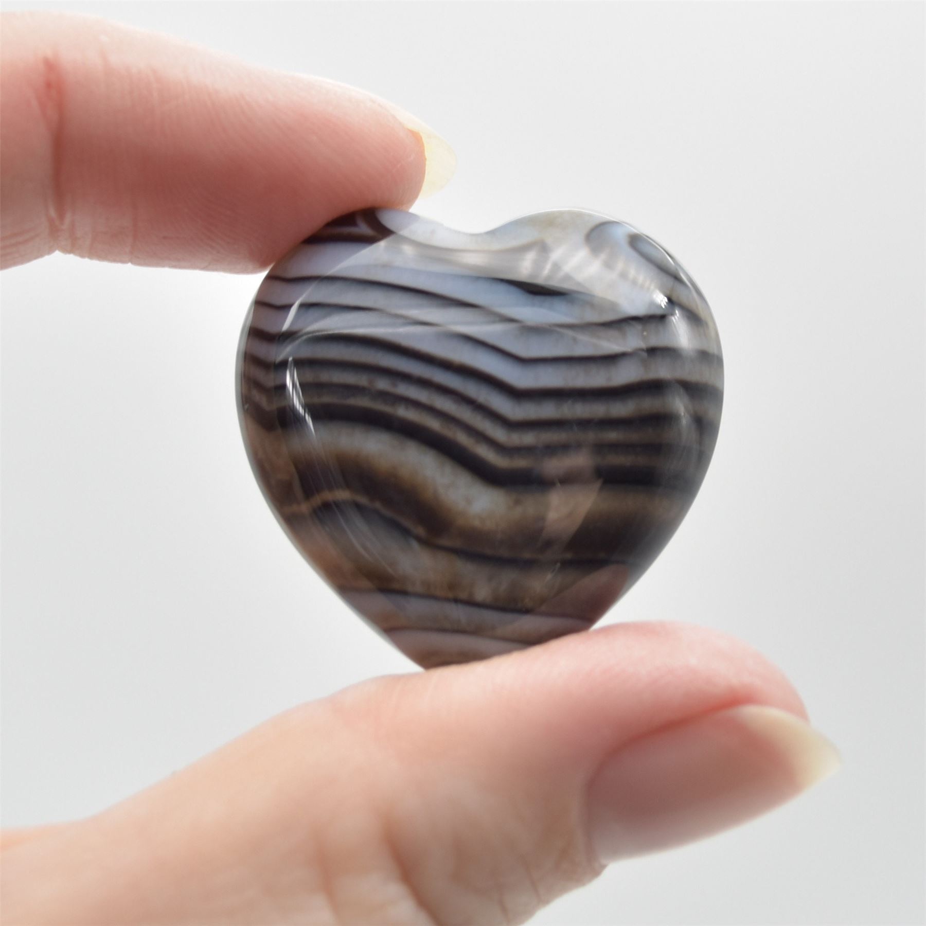 Black Banded Agate Heart - 3cm - 1 Count - Image 4