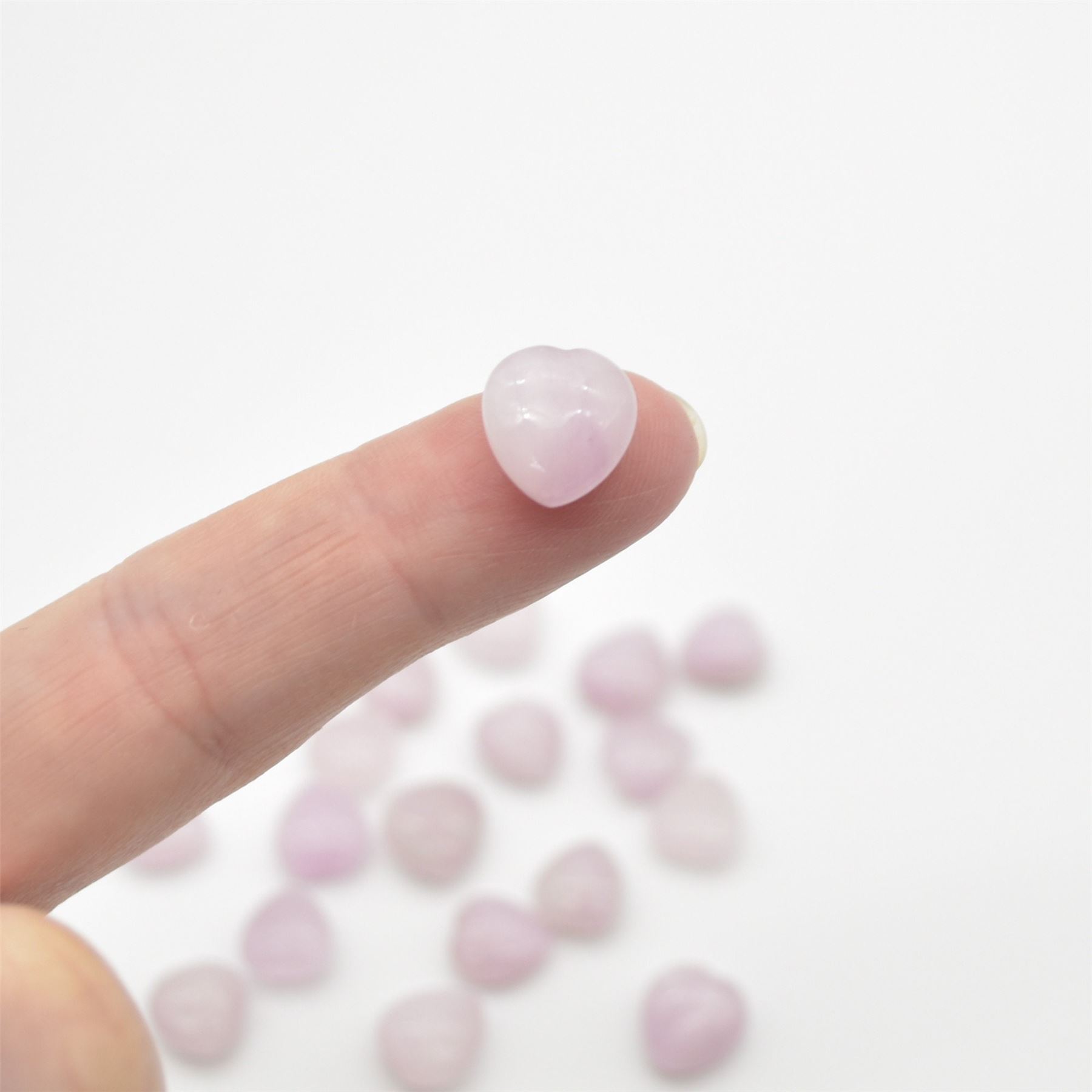 4 Kunzite Mini Hearts - 1cm - Image 3