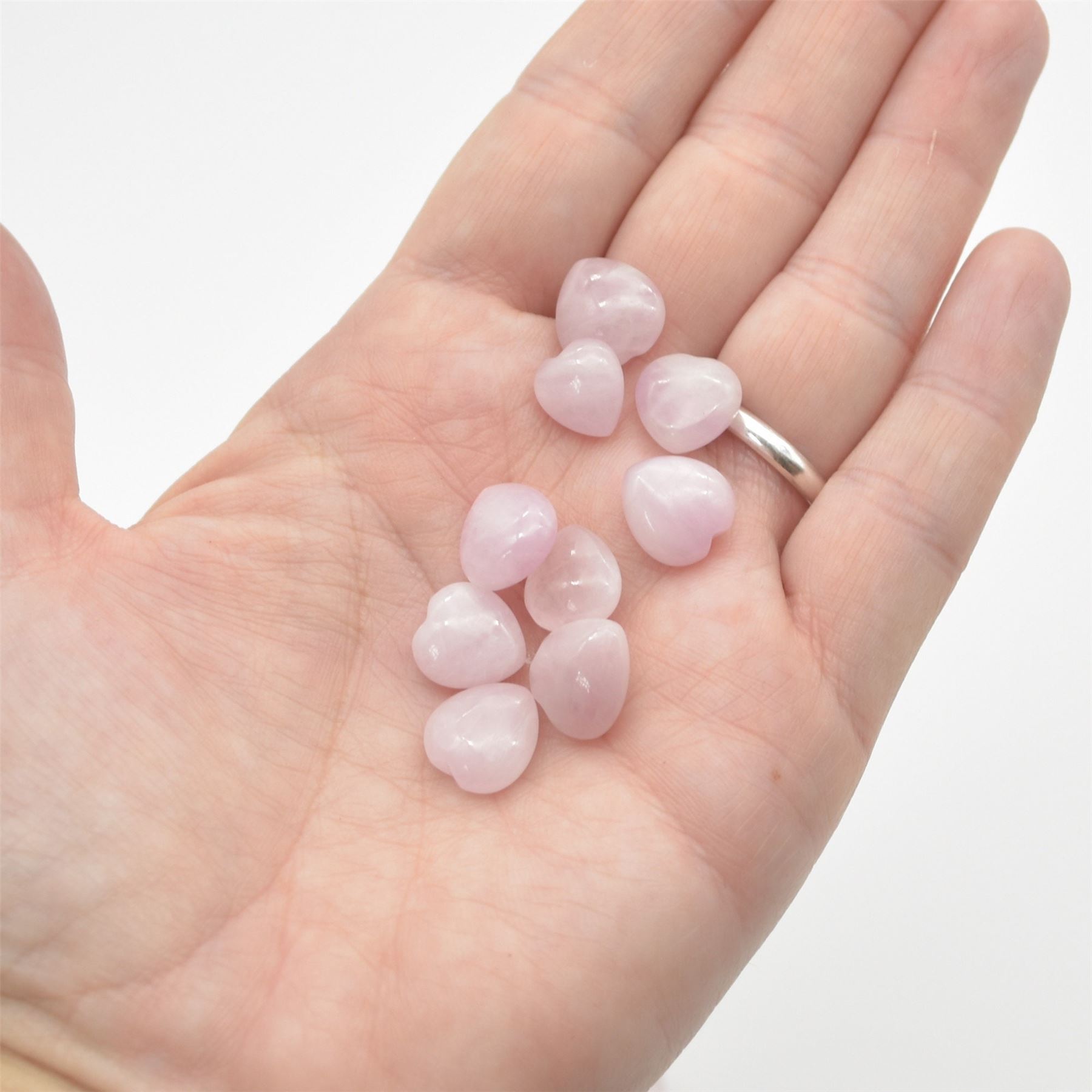 4 Kunzite Mini Hearts - 1cm - Image 4