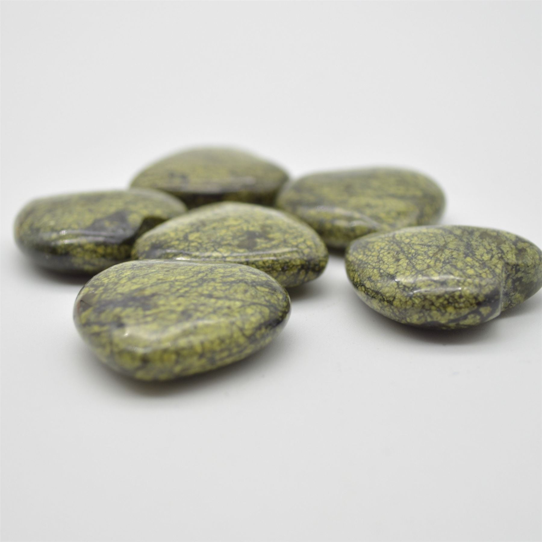 Serpentine Heart - 3cm - 1 Count - Image 3