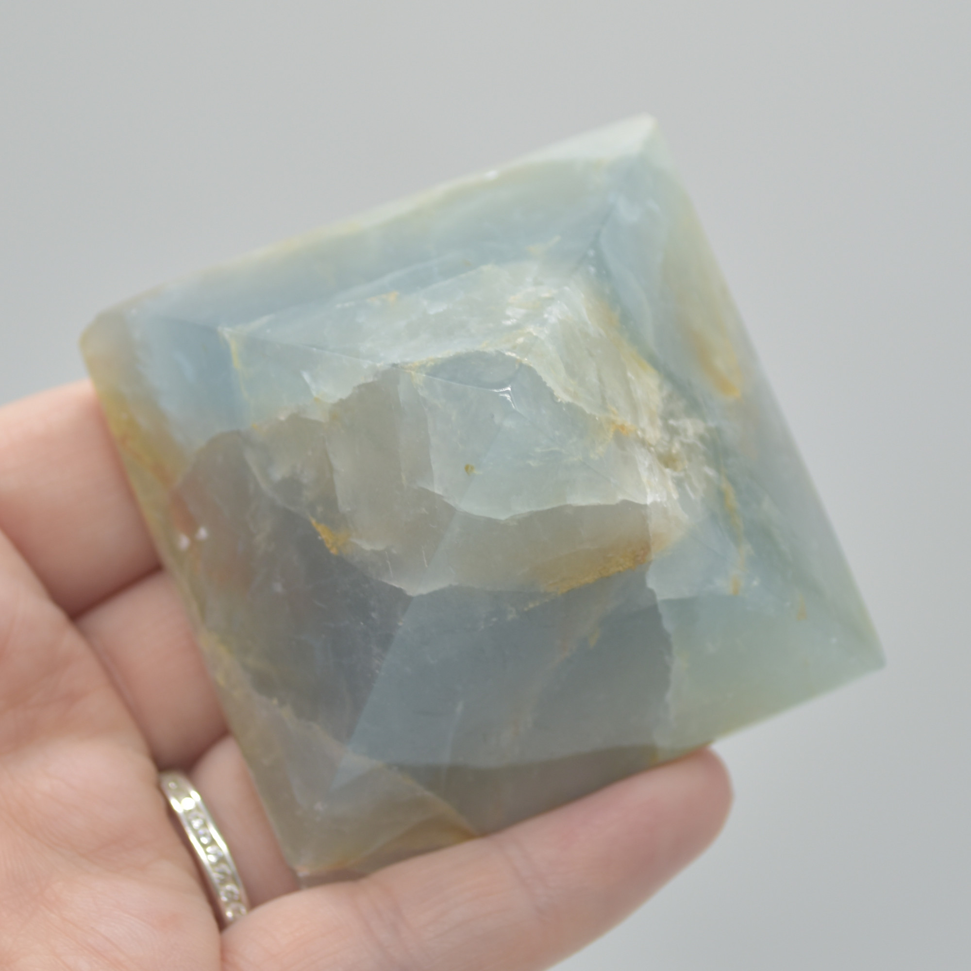 Blue Onyx Lemerian Aquatine Calcite Crystal Pyramid - 4cm x 5.5cm #01 - Image 4