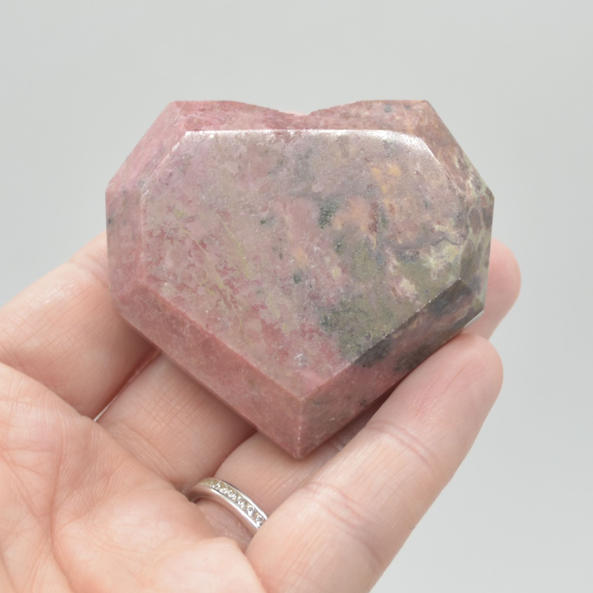 Rhodonite Gemstone Faceted Heart - 5cm #03 - Image 6