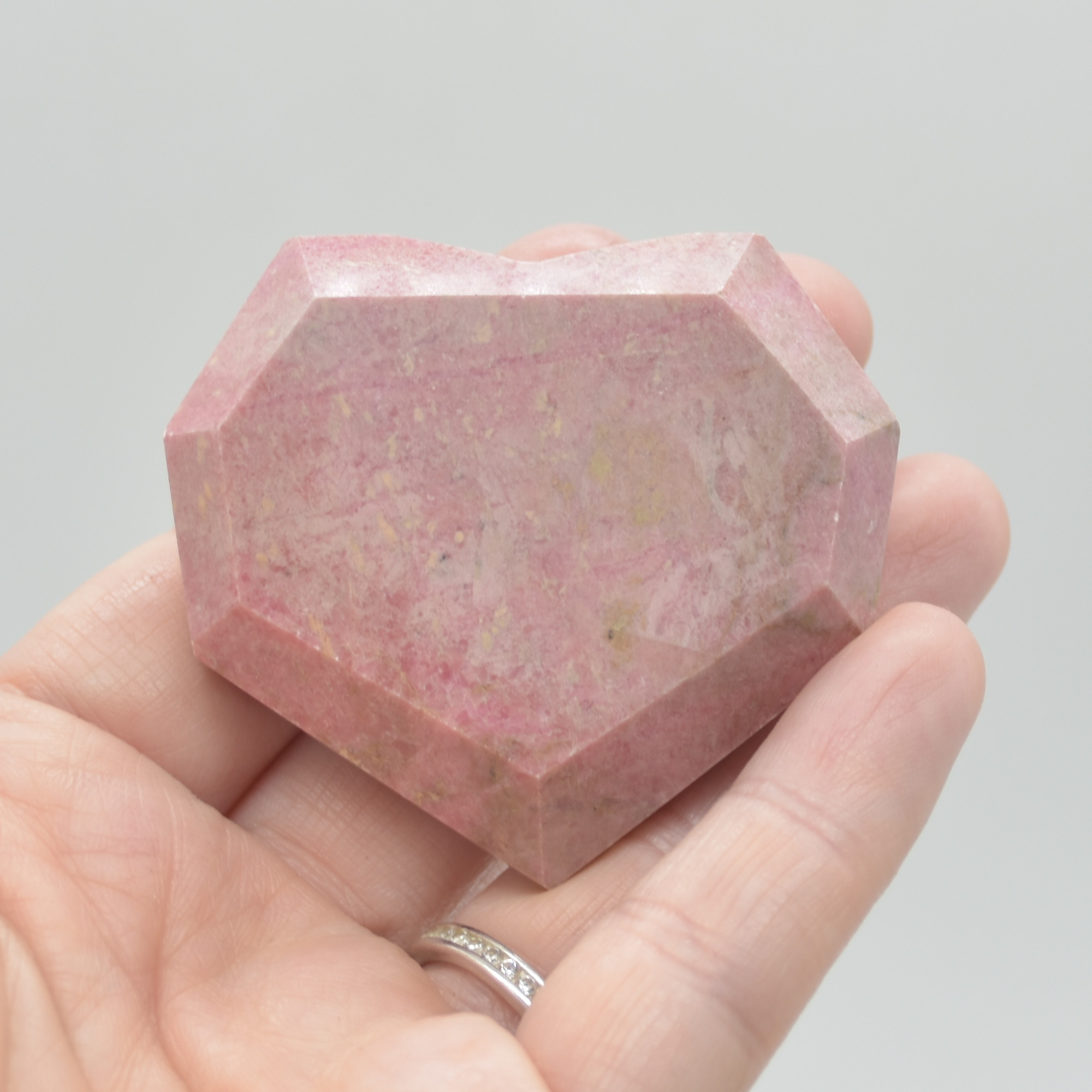 Rhodonite Gemstone Faceted Heart - 5cm #06 - Image 6