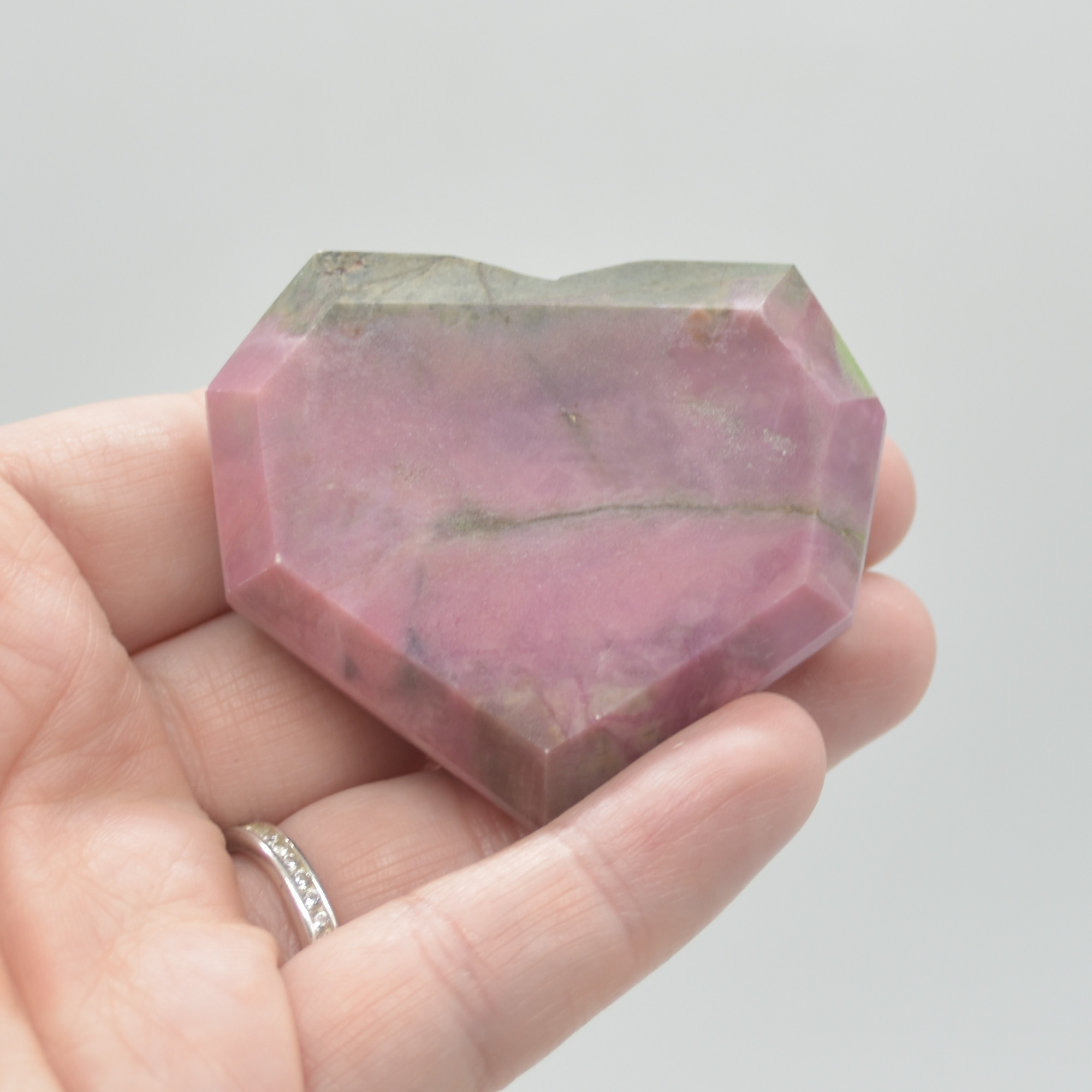 Rhodonite Gemstone Faceted Heart - 5cm #07 - Image 6