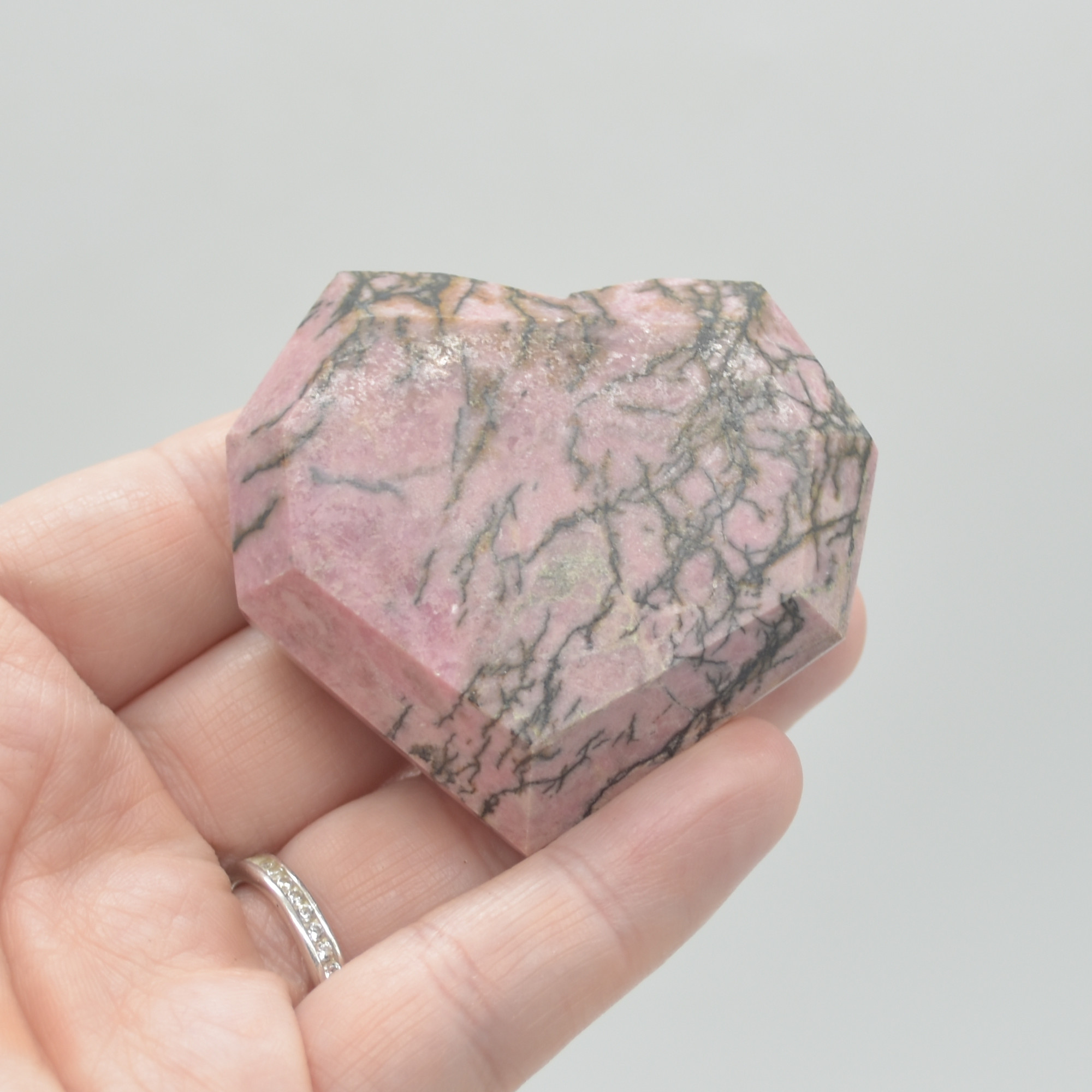 Rhodonite Gemstone Faceted Heart - 5cm #09 - Image 6