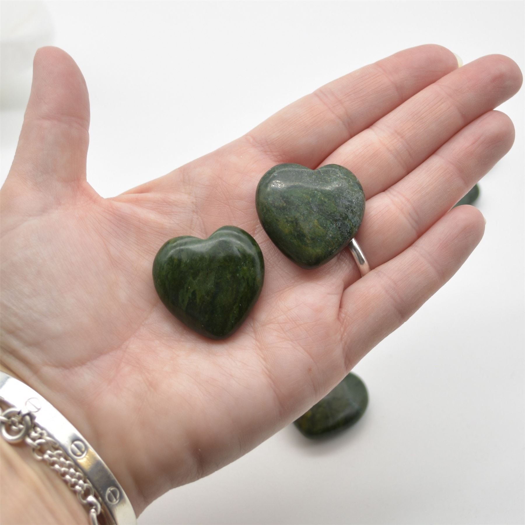 Verdite Jade Heart - 3cm - 1 Count - Image 6
