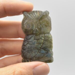 Labradorite Owl - 31 grams - 4.5cm x 2.5cm  x 1.3cm - #04