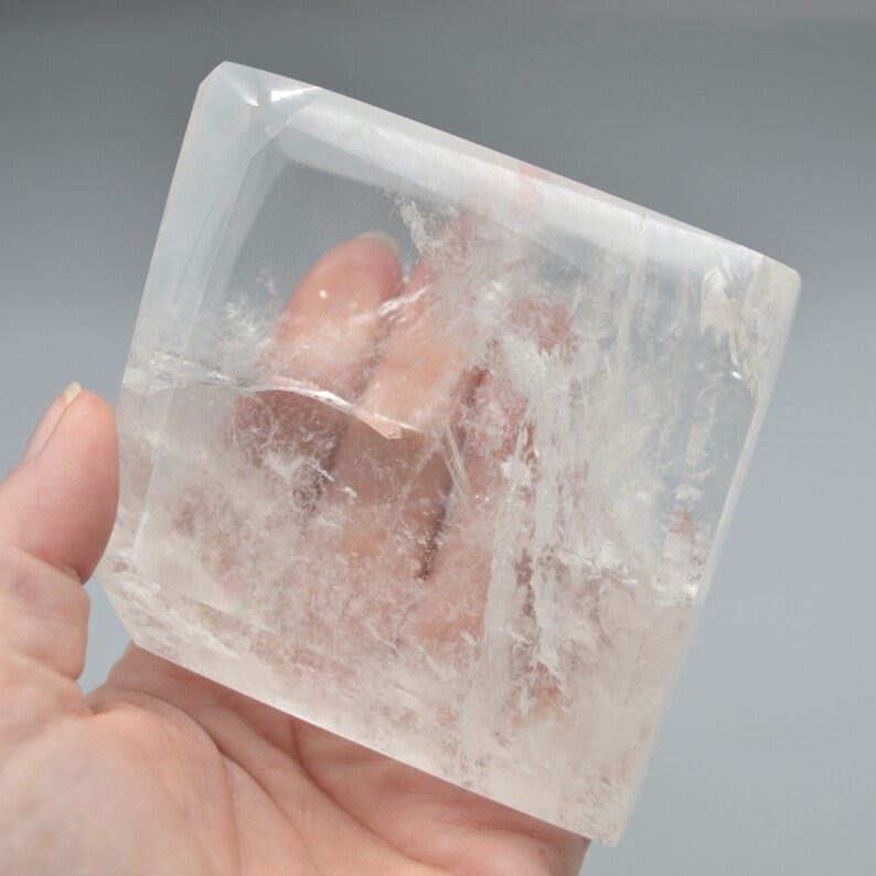Clear Quartz Freeform / Free Form - 9cm x 8cm x 3cm - 551 grams - Image 5