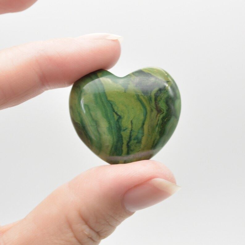 African Jade Heart - 3cm - Image 3
