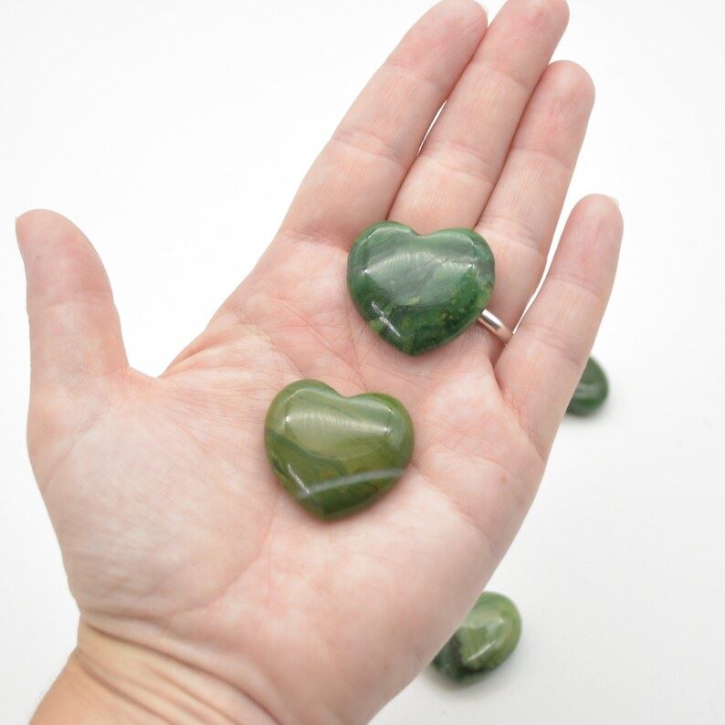 African Jade Heart - 3cm - Image 4