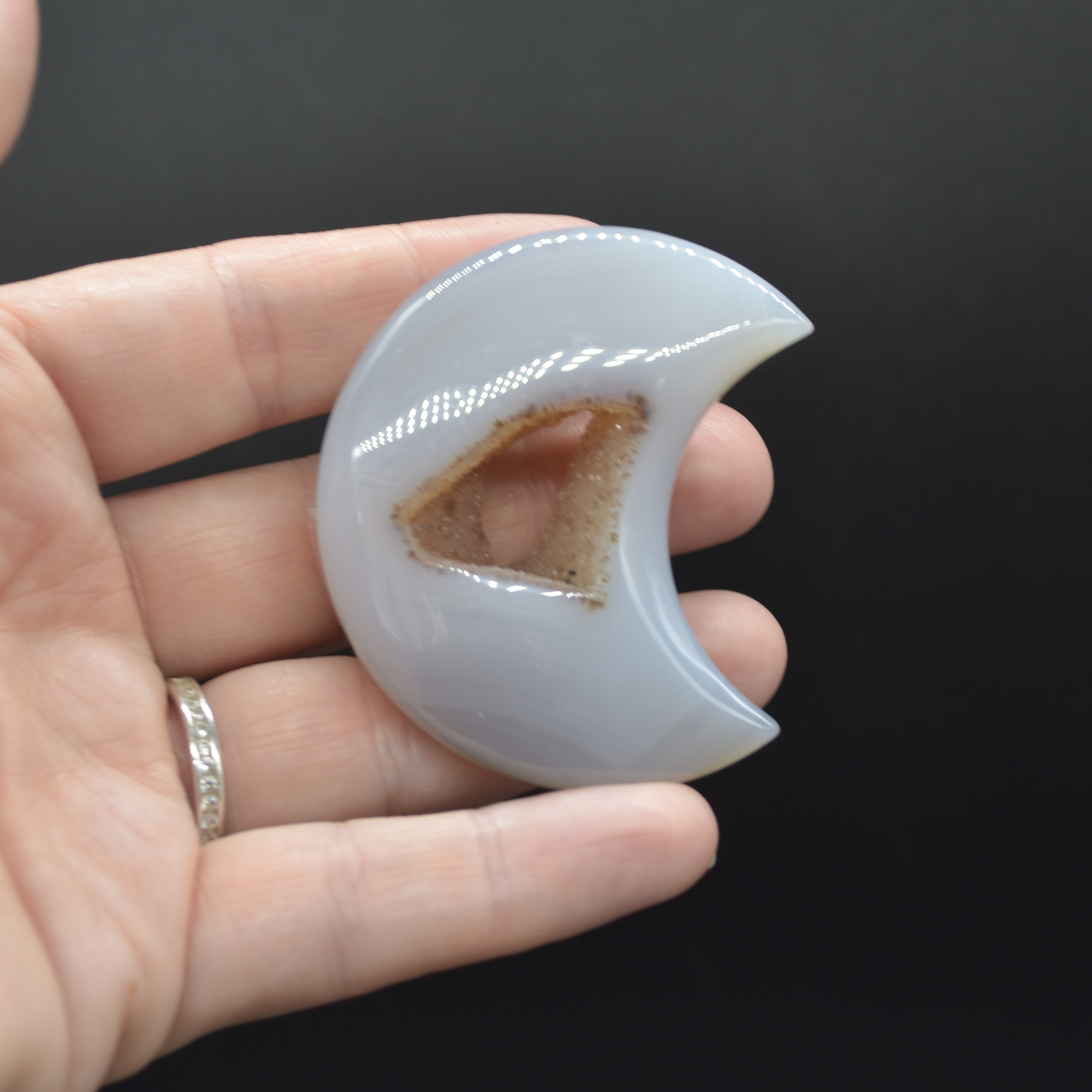 Druzy Agate Carved Crescent Moon - 5.4cm #04 - Image 4