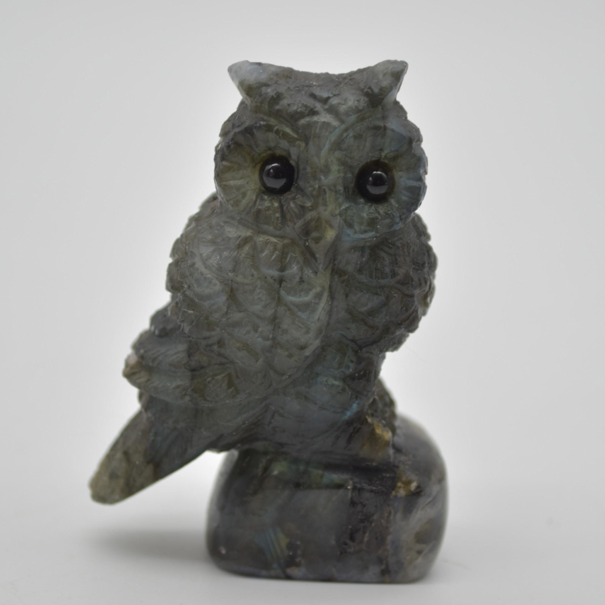 Labradorite Crystal Owl on Rock - 6cm x 4.5cm x 2cm - 80 grams #07 - Image 4