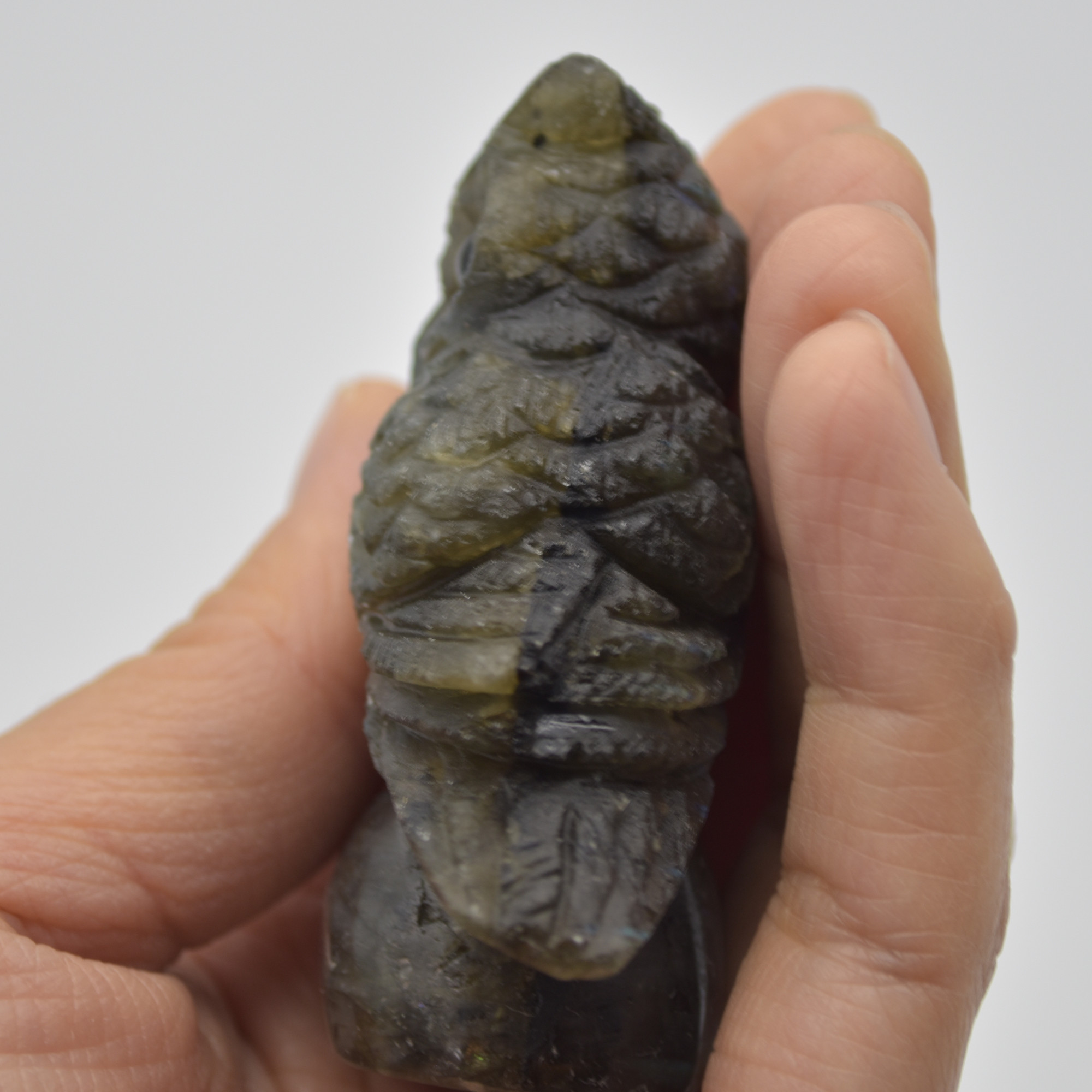 Labradorite Crystal Owl on Rock - 6cm x 4.5cm x 2.5cm - 85 grams #08 - Image 2