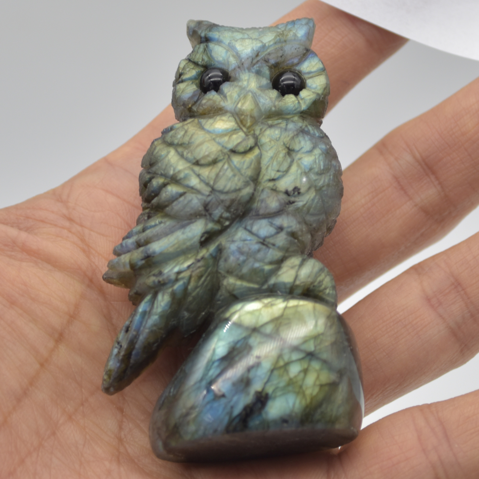Labradorite Crystal Owl on Rock - 7.5cm x 4cm x 3cm - 110 grams #03 - Image 6