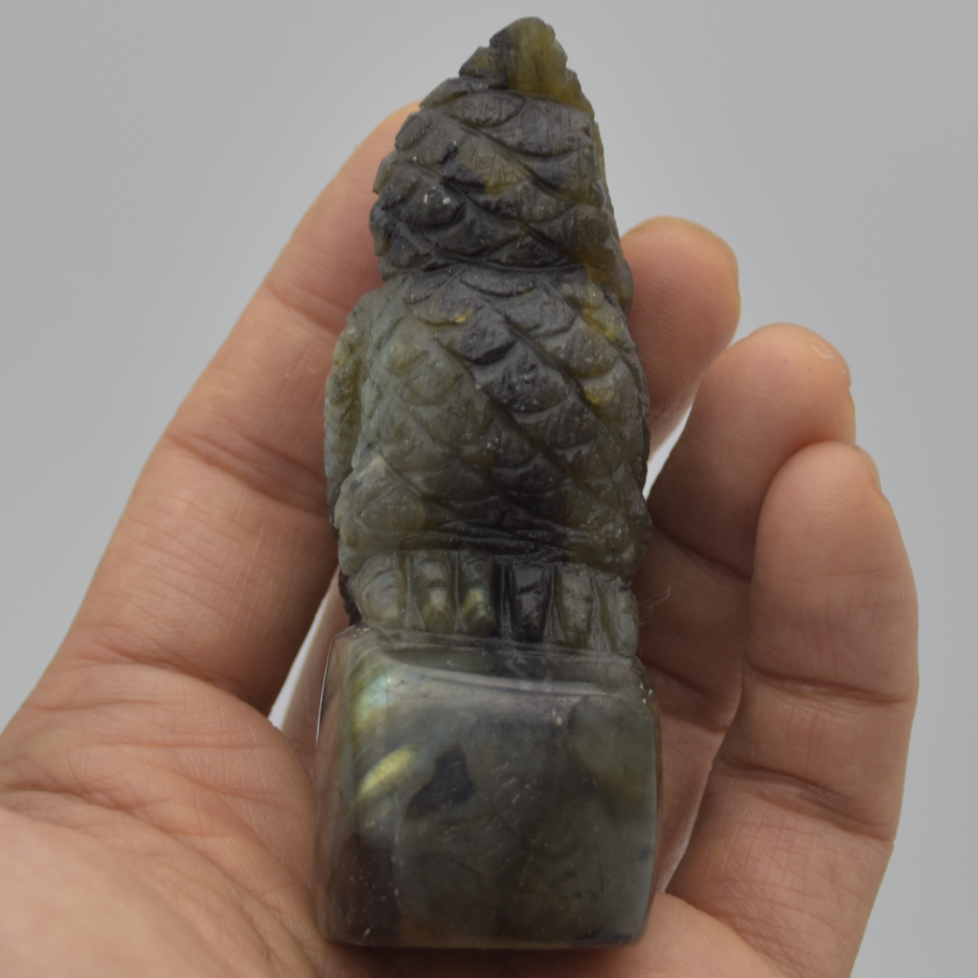 Labradorite Crystal Owl on Rock - 8cm x 4.5cm x 3cm - 128 grams #06 - Image 2