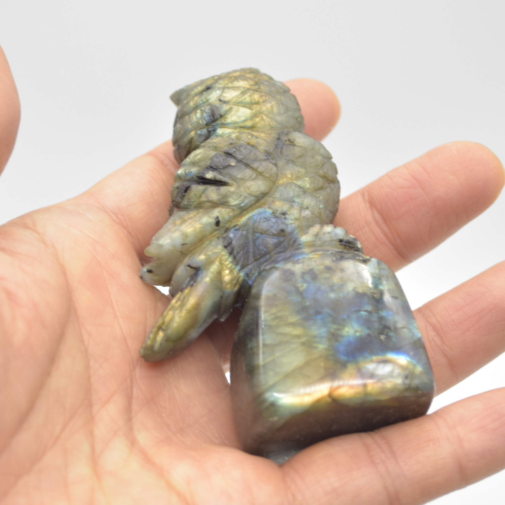 Labradorite Crystal Owl on Rock - 8cm x 5cm x 3cm - 130 grams #08 - Image 6