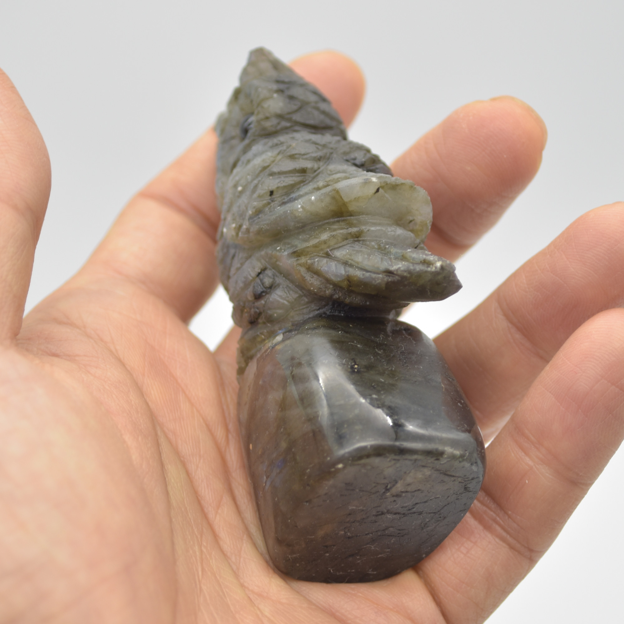 Labradorite Crystal Owl on Rock - 8cm x 5cm x 3cm - 130 grams #08 - Image 4