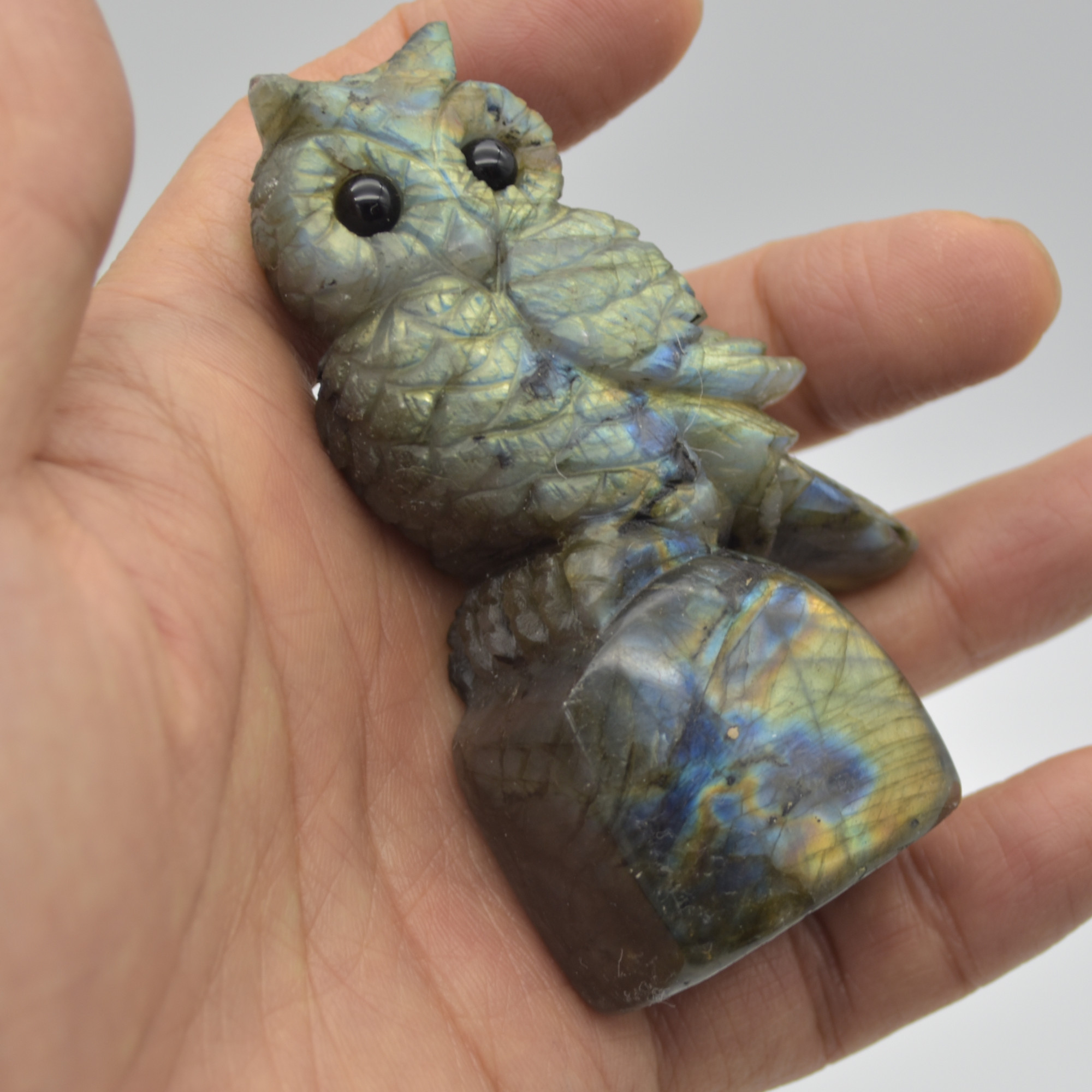 Labradorite Crystal Owl on Rock - 8cm x 5cm x 3cm - 130 grams #08 - Image 5