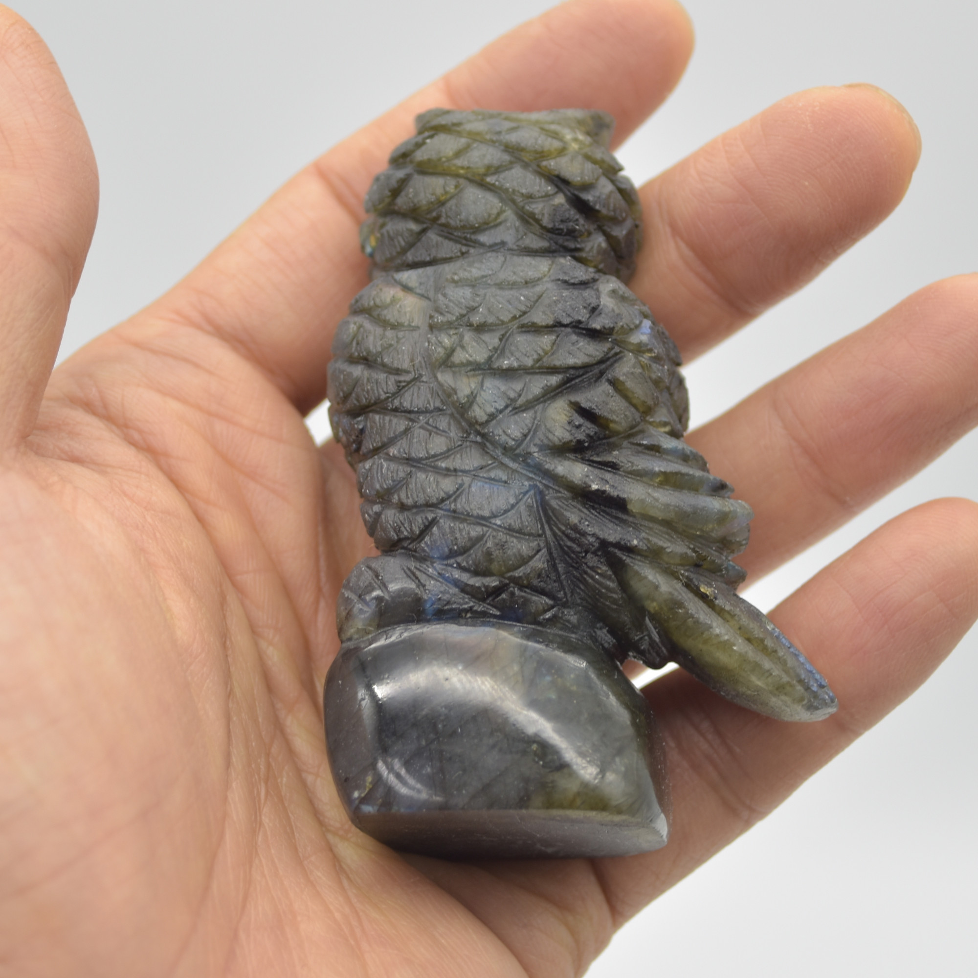 Labradorite Crystal Owl on Rock - 7.5cm x 4.5cm x 3cm - 136 grams #10 - Image 4