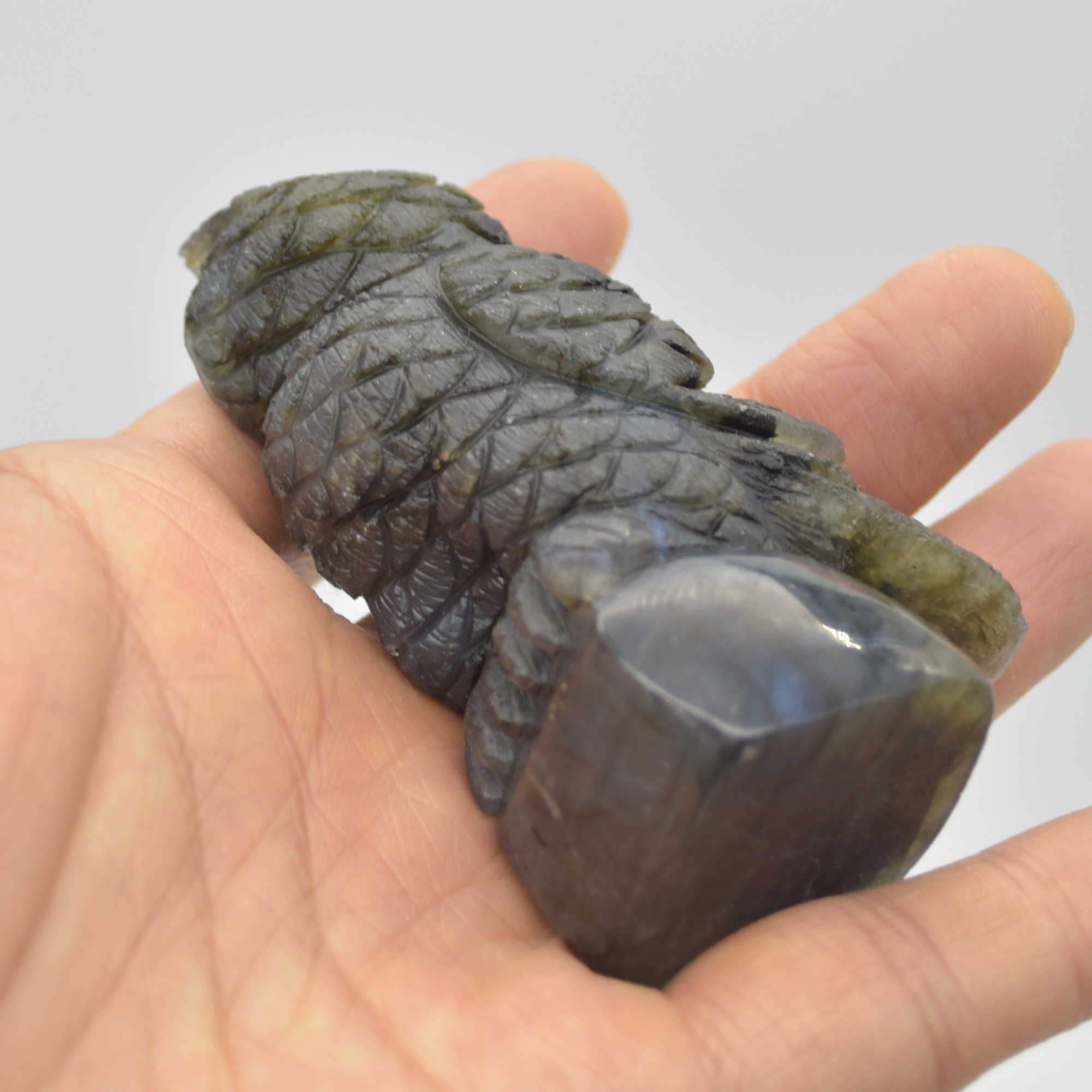Labradorite Crystal Owl on Rock - 7.5cm x 4.5cm x 3cm - 136 grams #10 - Image 6