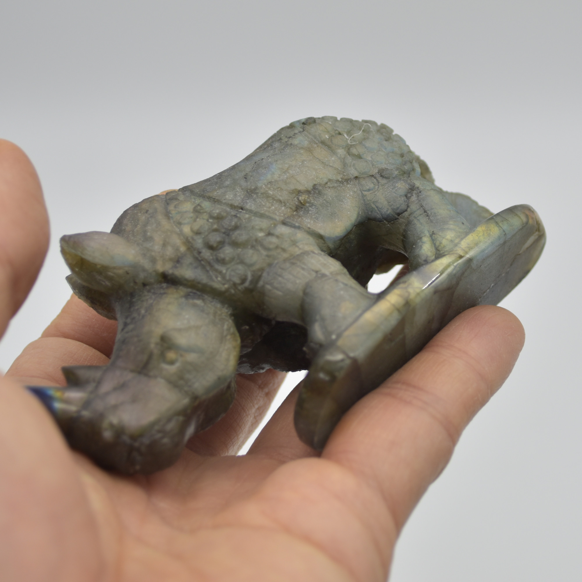 Labradorite Crystal Rhinoceros - 5.5cm x 9.5cm x 3cm - 161 grams #01 - Image 4