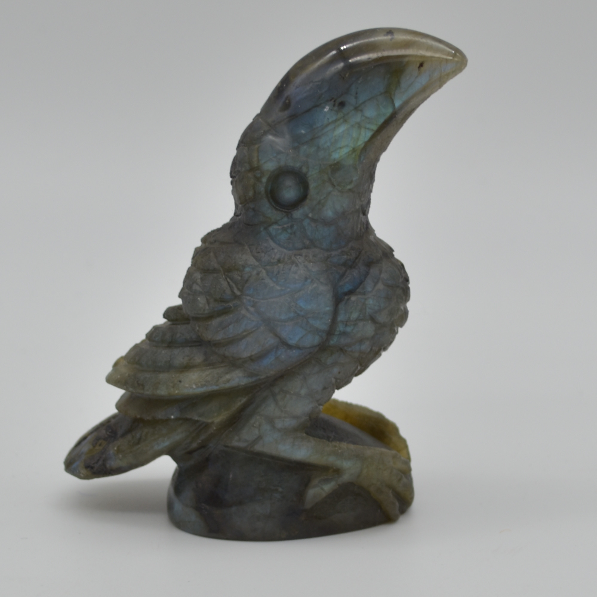 Labradorite Crystal Toucan on Rock - 9cm x 7cm x 3.5cm - 154 grams #05 - Image 4