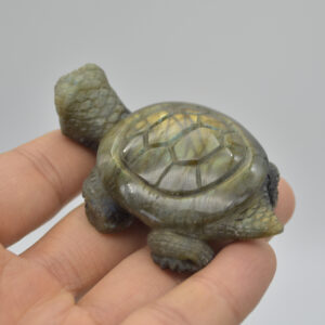 Labradorite Crystal Turtle - 2cm x 7cm x 4.5cm - 63 grams #02