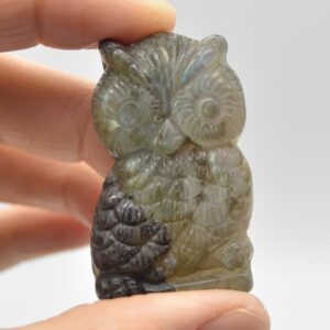 Labradorite Owl - 28 grams - 4.5cm x 2.5cm x 1cm #018