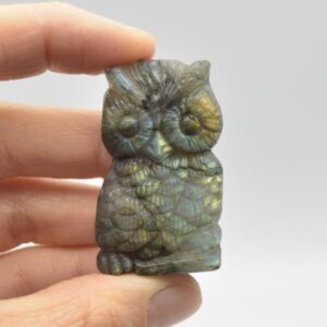 Labradorite Owl - 28 grams - 4.5cm x 2.5cm x 1cm - #017
