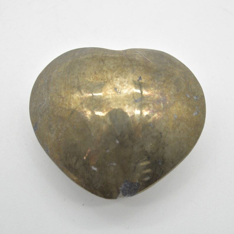 Pyrite Gemstone Heart - 186 grams - 5cm x 6cm x 2.5cm - Image 3