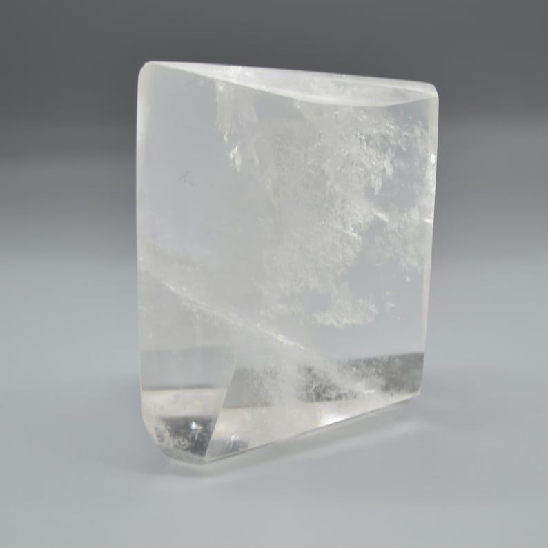 Clear Quartz Freeform / Free Form - 9cm x 7cm x 6.5cm - 568 grams - Image 2