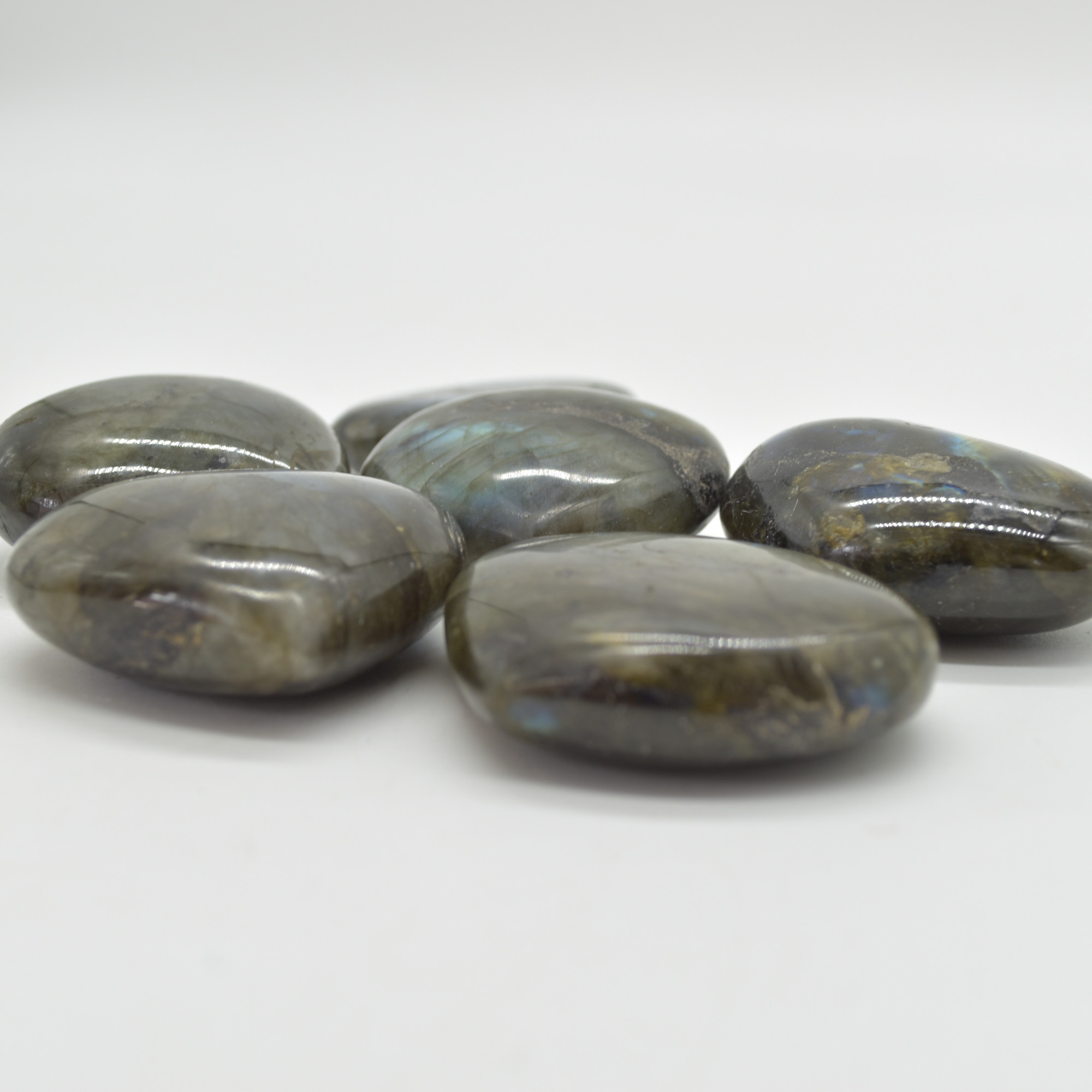 Labradorite Crystal Puffy Heart - 4cm - 4.5cm - 1 Count - Image 3