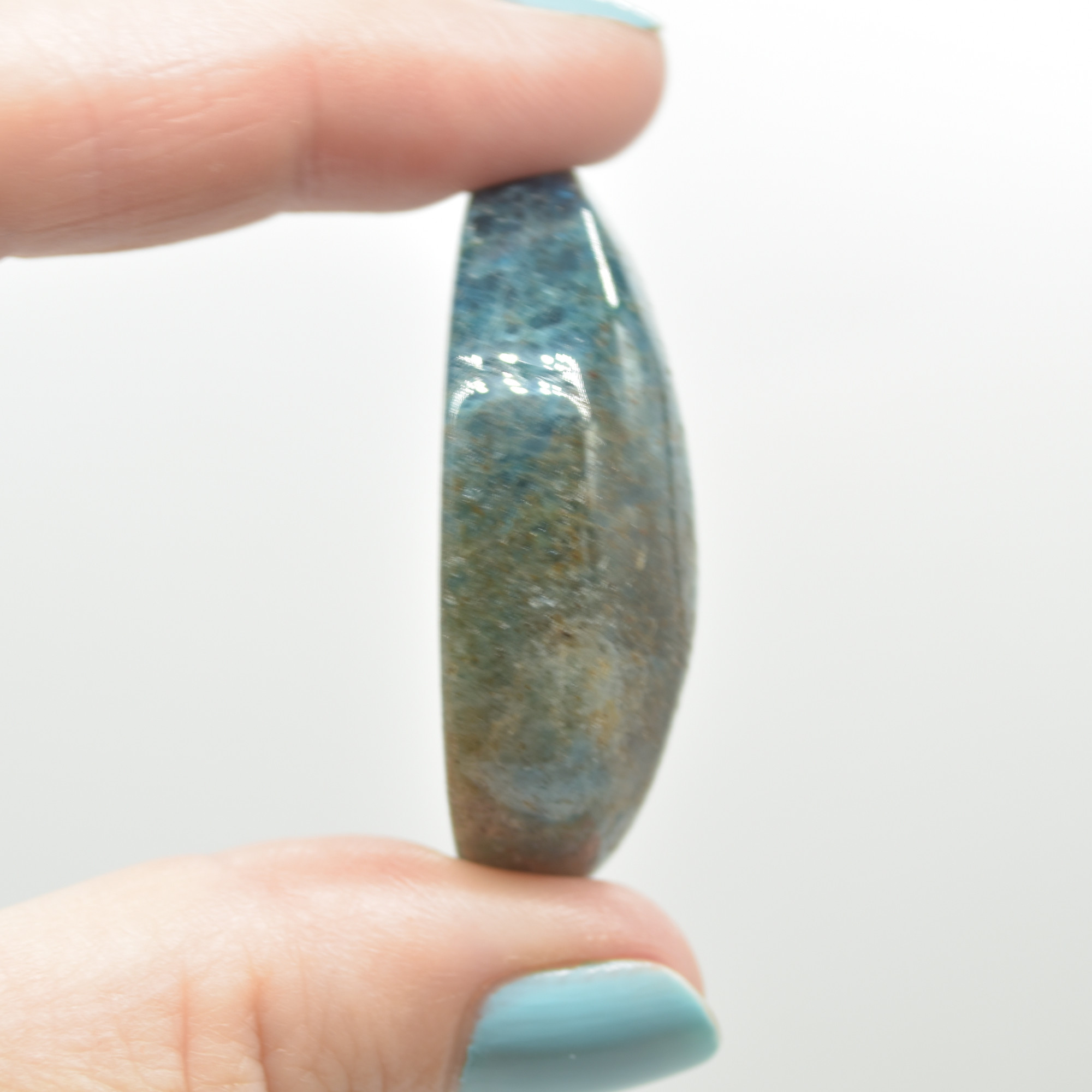 Apatite Crystal Puffy Crescent Moon - 4.2cm #03 - Image 4