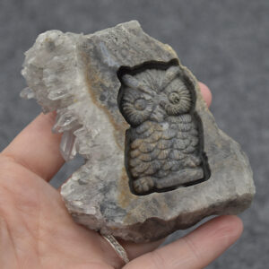 Crystal Quartz Cluster Owl Carving 162 grams #05