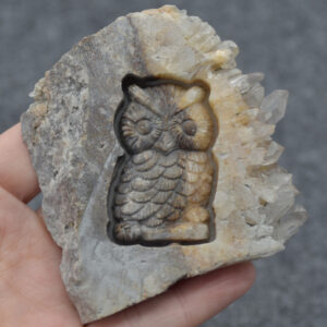 Crystal Quartz Cluster Owl Carving 184 grams #06
