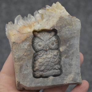 Crystal Quartz Cluster Owl Carving 195 grams #08