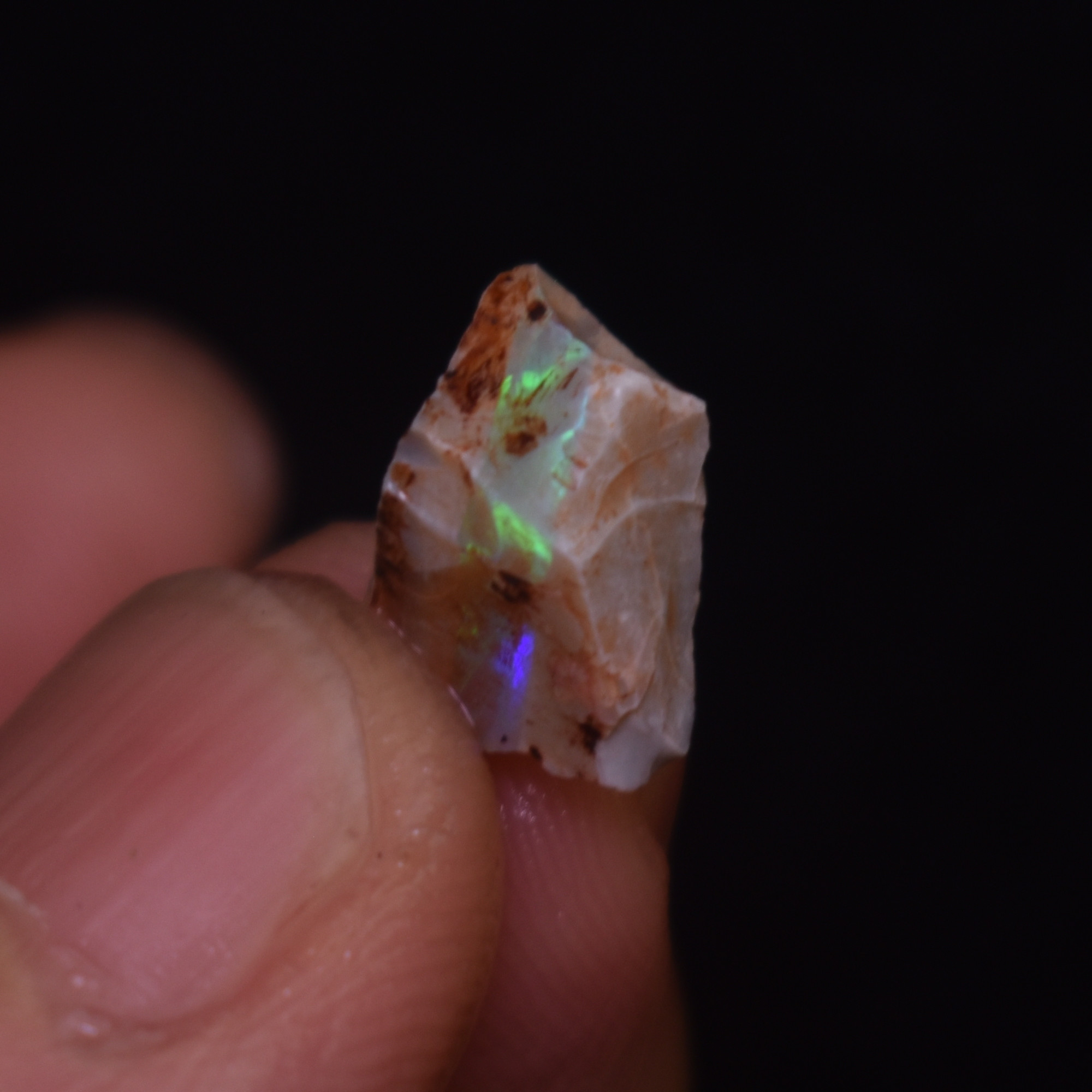 Lightning Ridge Raw Rough Opal Specimen from Australia, 4ct weight #36