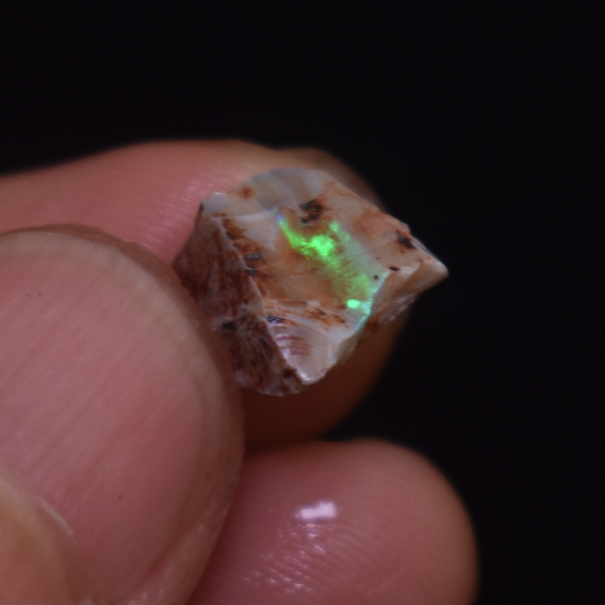 Lightning Ridge Raw Rough Opal Specimen from Australia, 4ct weight #36 - Image 2