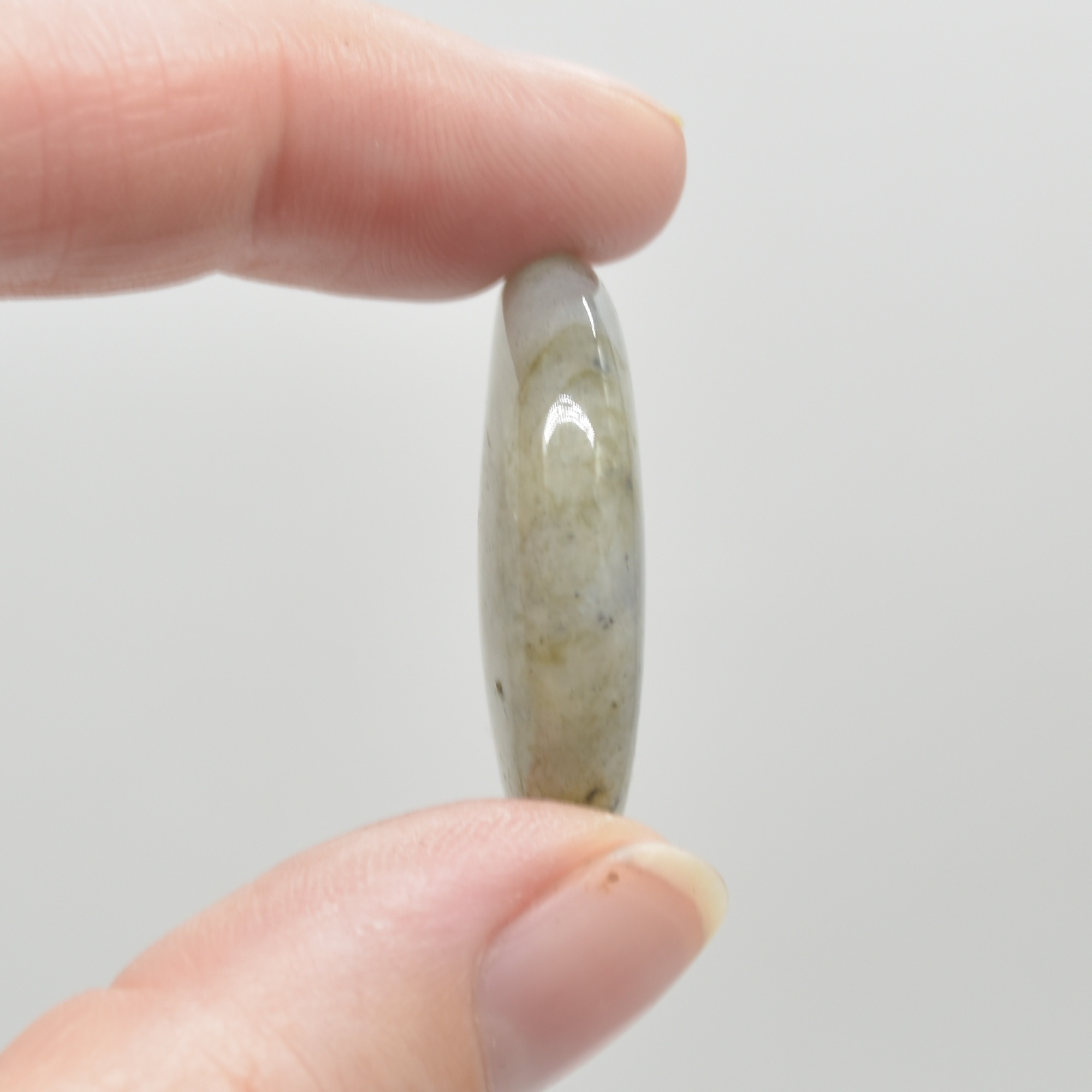 Labradorite Crystal Crescent Moon - 3cm - 1 Count - Image 6