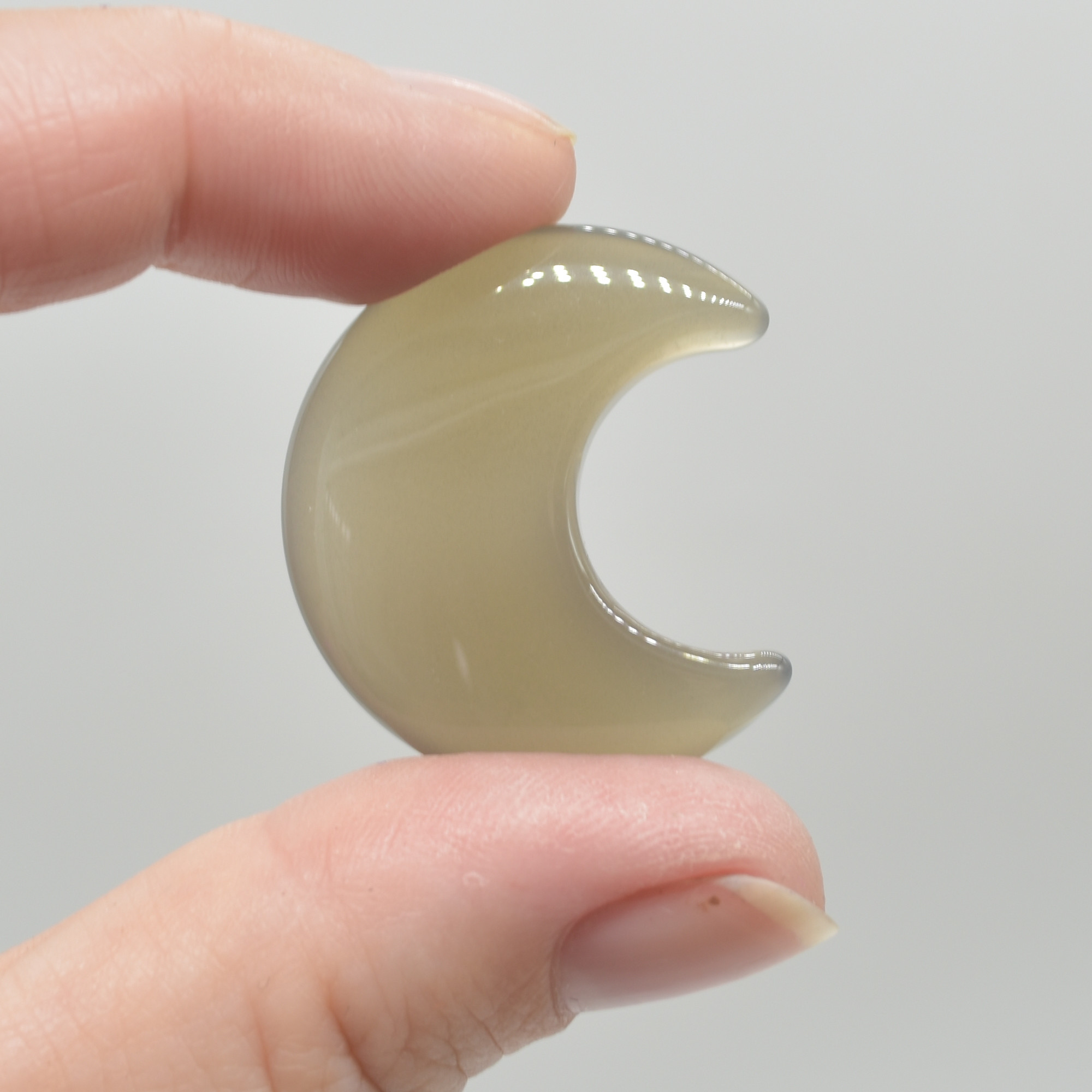 Grey Agate Crystal Crescent Moon - 3cm - 1 Count - Image 3