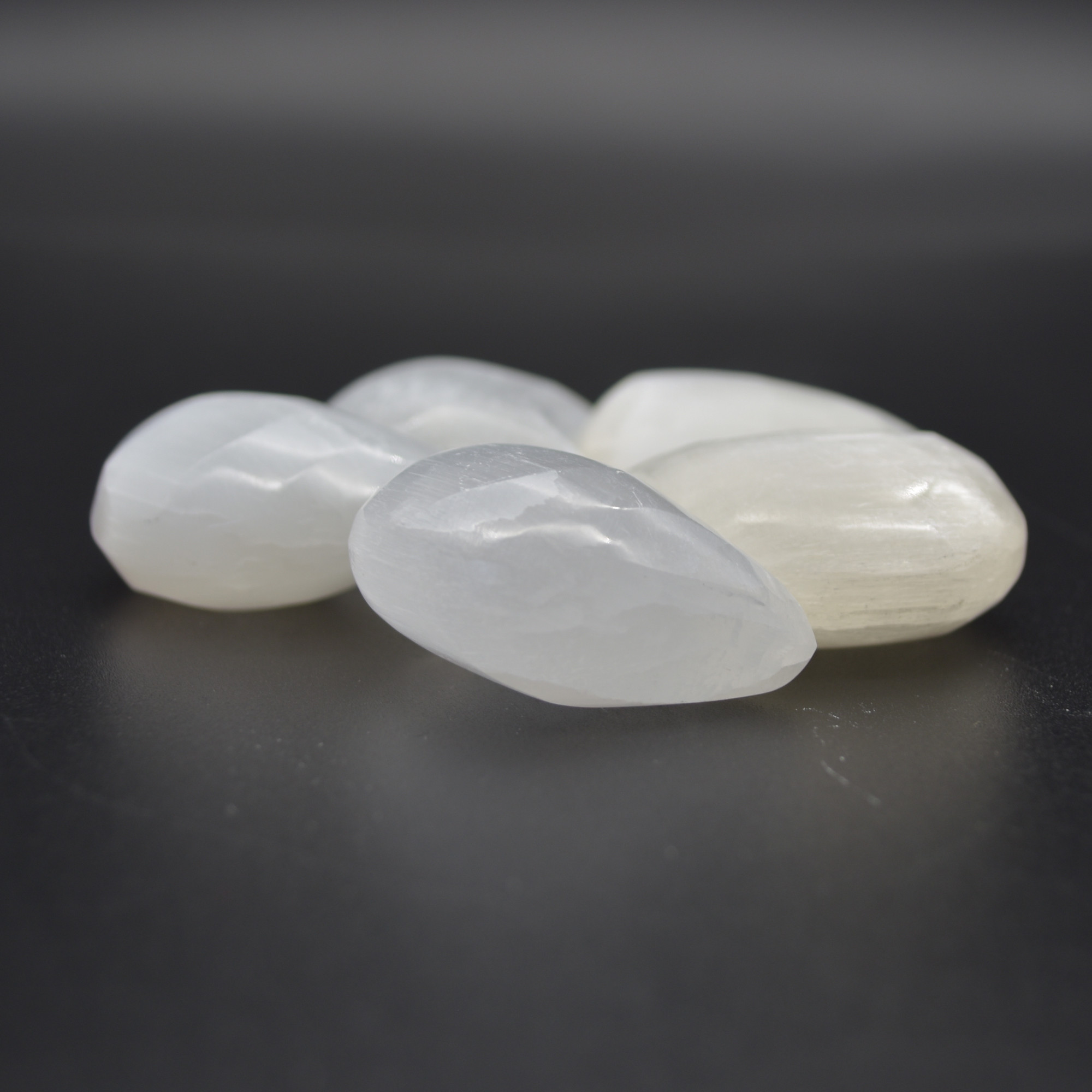 Selenite Moon - 4cm, 6cm and 8cm Sizes - 1 Count - Image 3