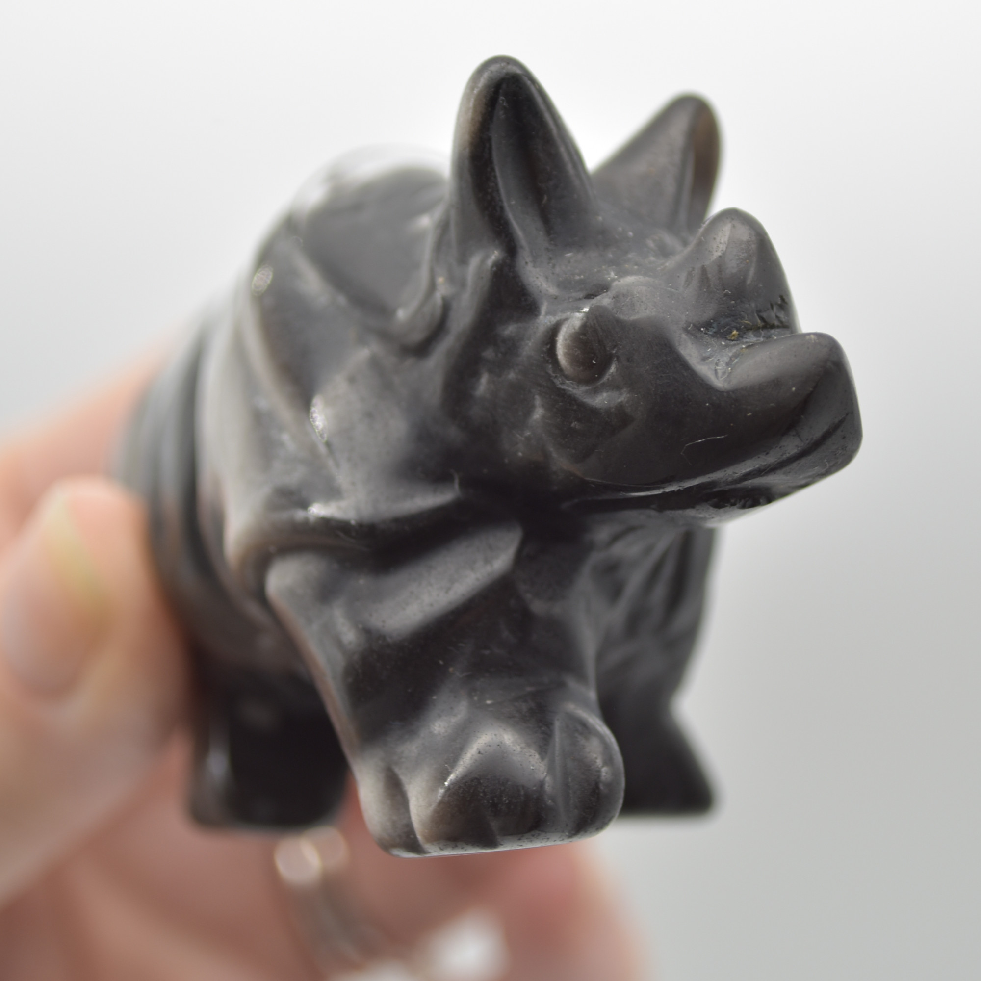 Silver Sheen Obsidian Gemstone Carved Rhino - 5cm x 8.5cm x 4cm #02 - Image 7