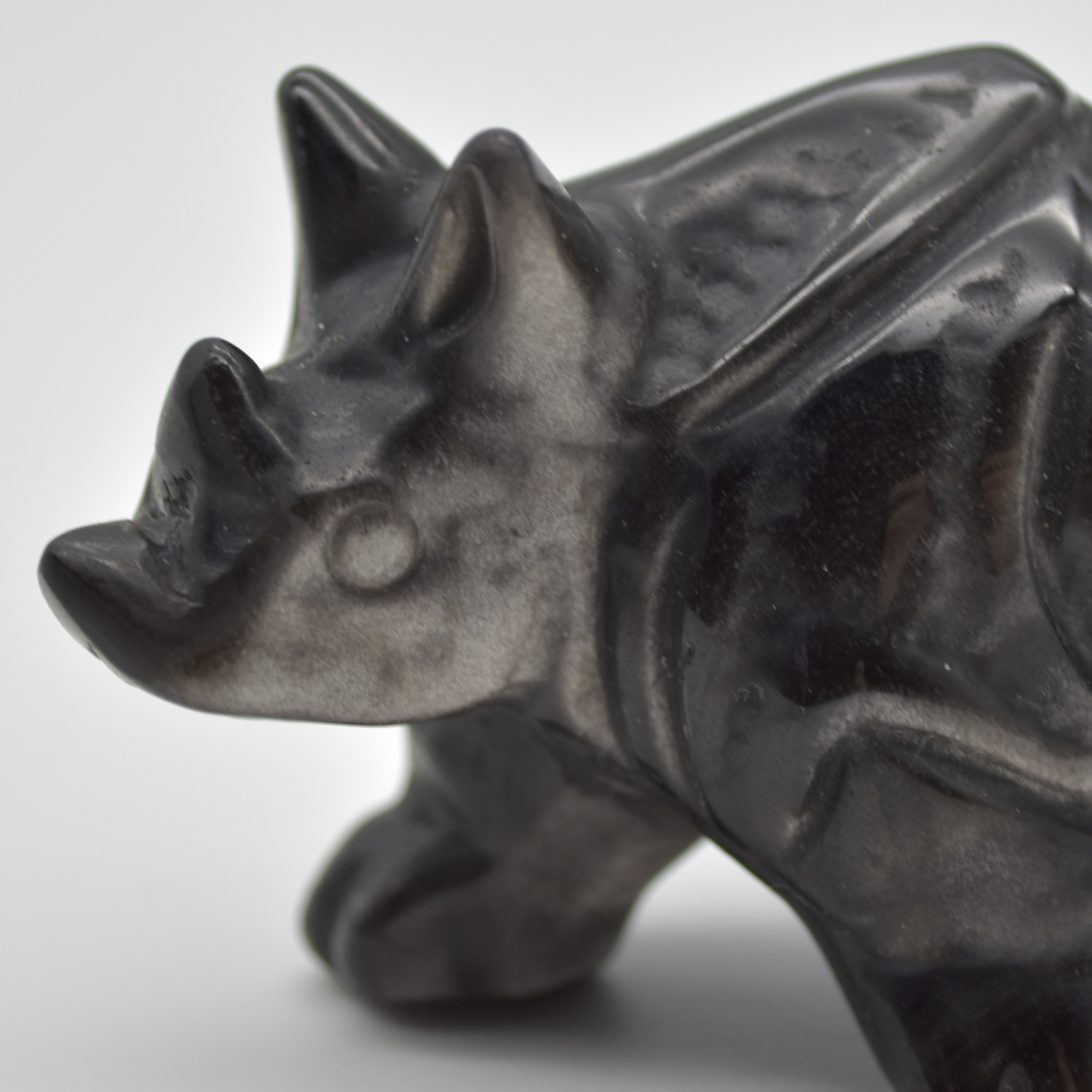 Silver Sheen Obsidian Gemstone Carved Rhino - 5cm x 8.5cm x 4cm #02 - Image 9