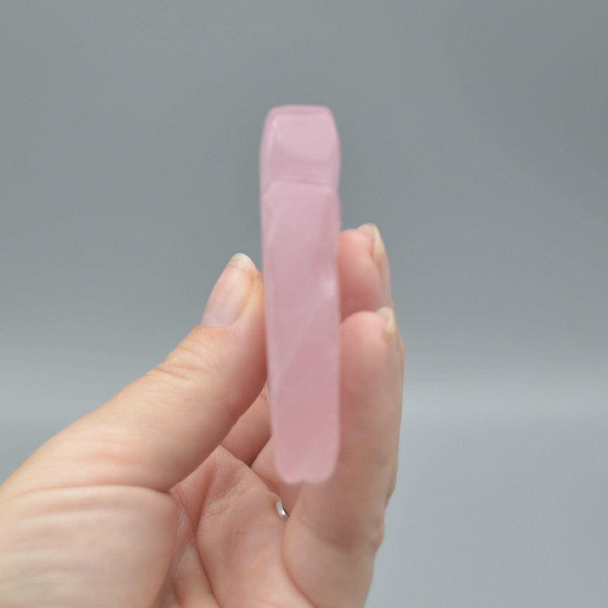 Rose Quartz Carved Garden Fairy- 101 grams #02 - Image 5