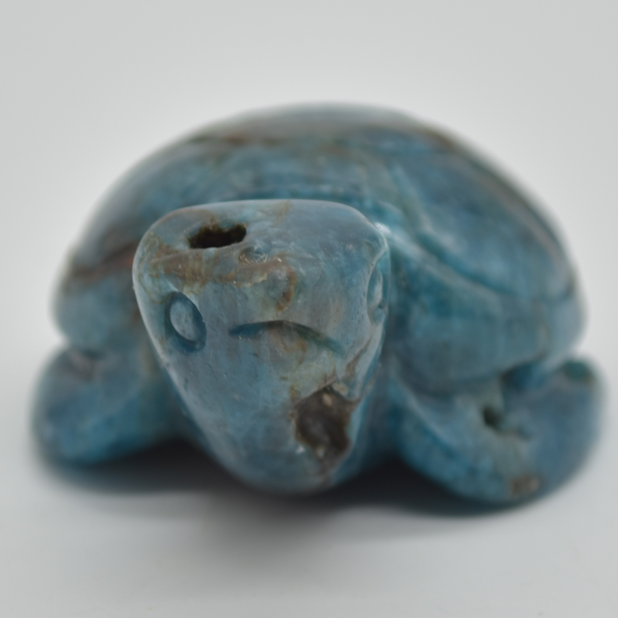 Apatite Gemstone Carved Turtle - 90 grams - 6.5cm - #02 - Image 2